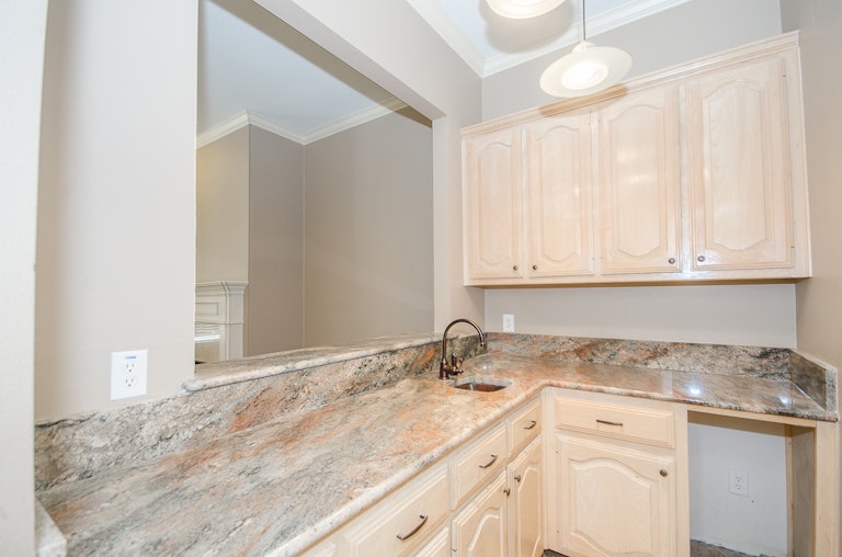 Photo 24 of 43 - 2206 Club Creek Cir, Garland, TX 75043