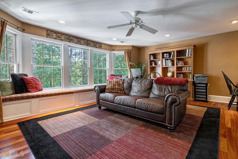 Photo 27 of 42 - 1450 Water Shine Way, Snellville, GA 30078