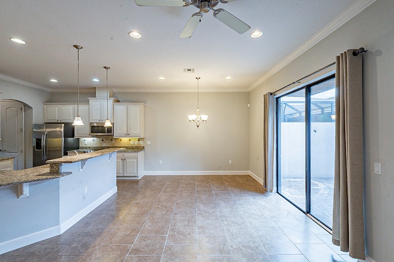 Photo 13 of 28 - 10611 Village Lake Rd, Windermere, FL 34786
