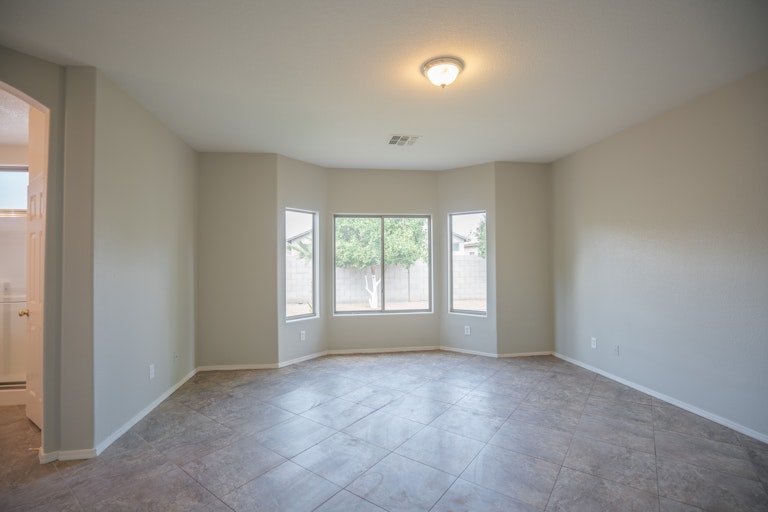 Photo 11 of 23 - 12838 W Apodaca Dr, Litchfield Park, AZ 85340