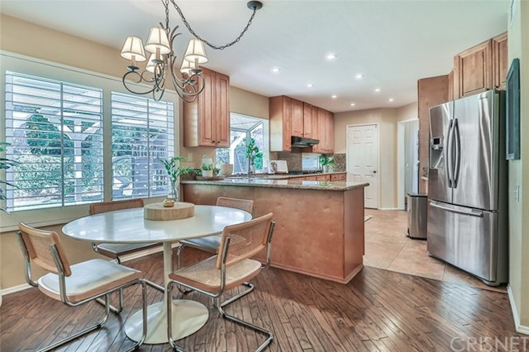 Photo 21 of 75 - 4077 Bending Oak Ct, Moorpark, CA 93021