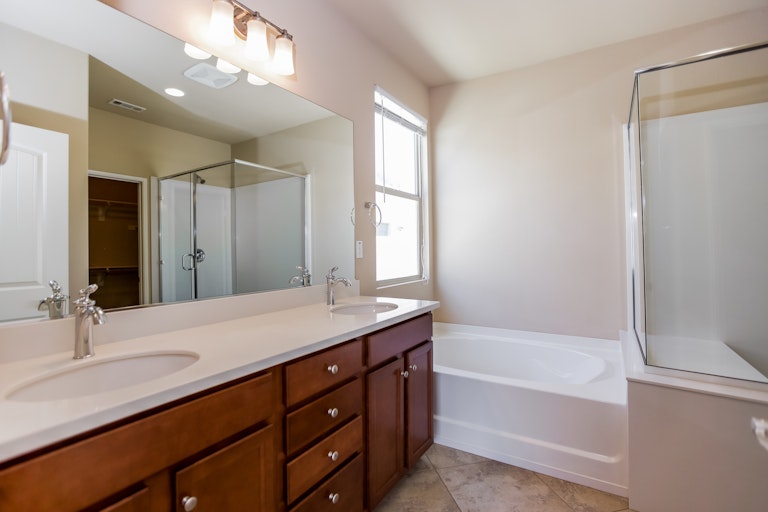 Photo 6 of 27 - 5245 Paseo Famosa, Hemet, CA 92545