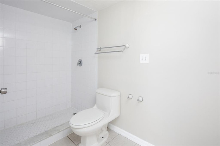 Photo 17 of 29 - 1 Key Capri #213E, Treasure Island, FL 33706