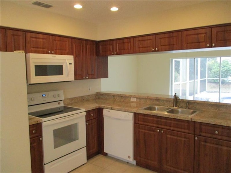 Photo 2 of 25 - 251 Durango Loop St, Davenport, FL 33897