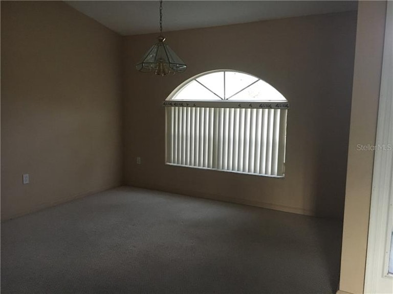 Photo 4 of 16 - 5109 Iris Ct, Kissimmee, FL 34758