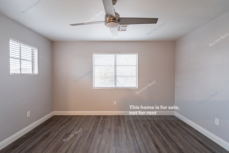 Photo 11 of 29 - 1470 S Red Rock Ct Unit A, Gilbert, AZ 85296