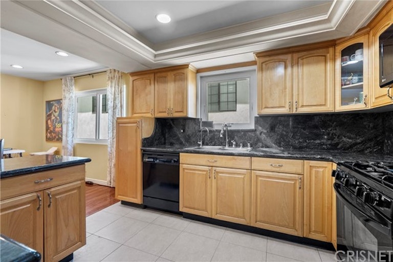 Photo 16 of 35 - 639 E Olive Ave #6, Burbank, CA 91501