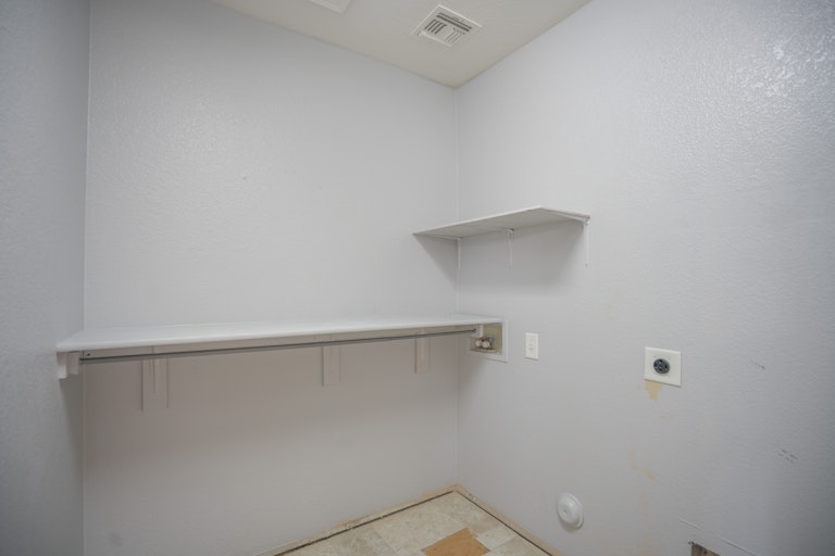 Photo 34 of 39 - 13355 W Caribbean Ln, Surprise, AZ 85379