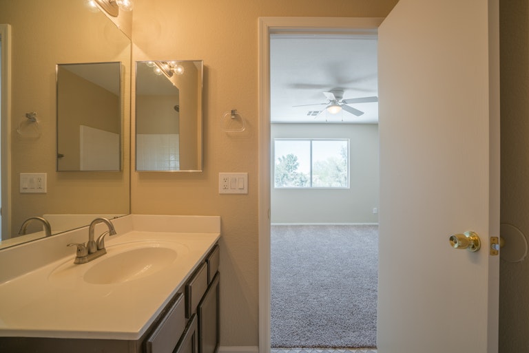 Photo 17 of 32 - 15328 W Evans Dr, Surprise, AZ 85379