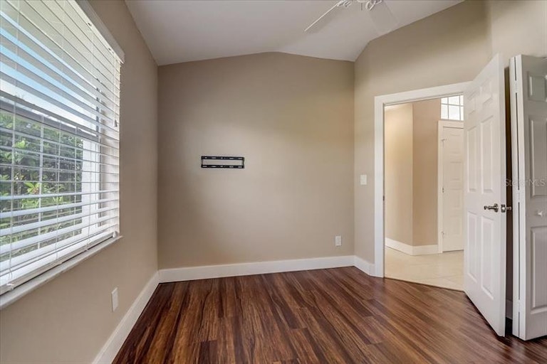 Photo 38 of 58 - 2305 Piper Glen Ct, Sun City Center, FL 33573