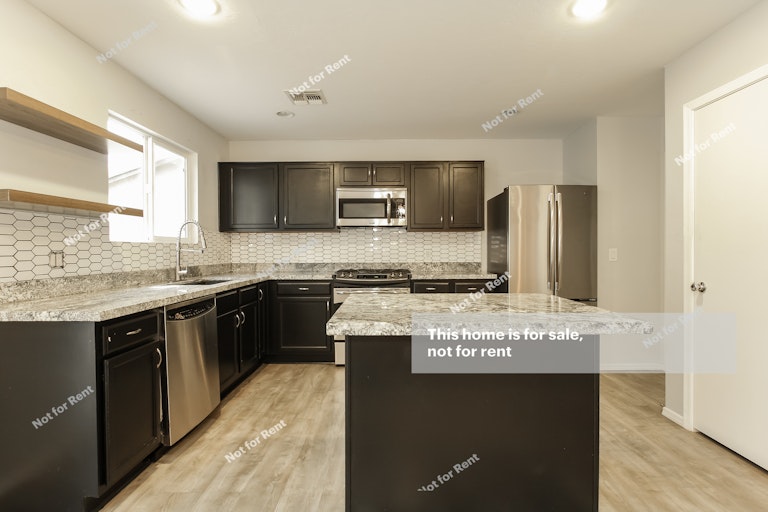 Photo 4 of 27 - 68 W Via Costilla, Sahuarita, AZ 85629