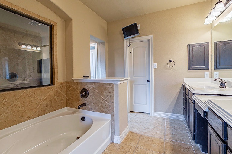 Photo 6 of 36 - 2514 Canon Perdido, San Antonio, TX 78261