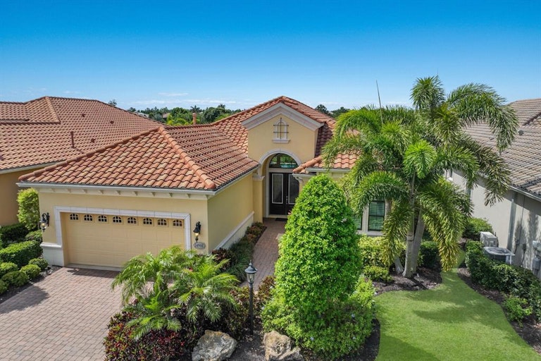 Photo 1 of 45 - 14910 Castle Park Ter, Lakewood Ranch, FL 34202