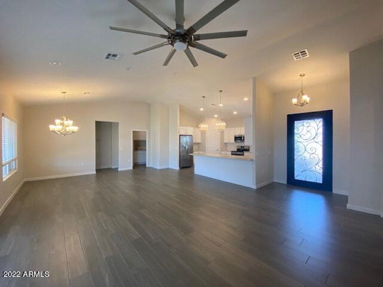 Photo 5 of 27 - 10120 W Appaloosa Trl, Casa Grande, AZ 85194