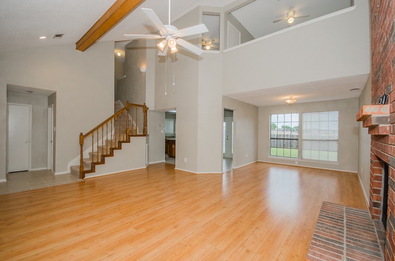 Photo 10 of 26 - 7701 Rice Dr, Rowlett, TX 75088