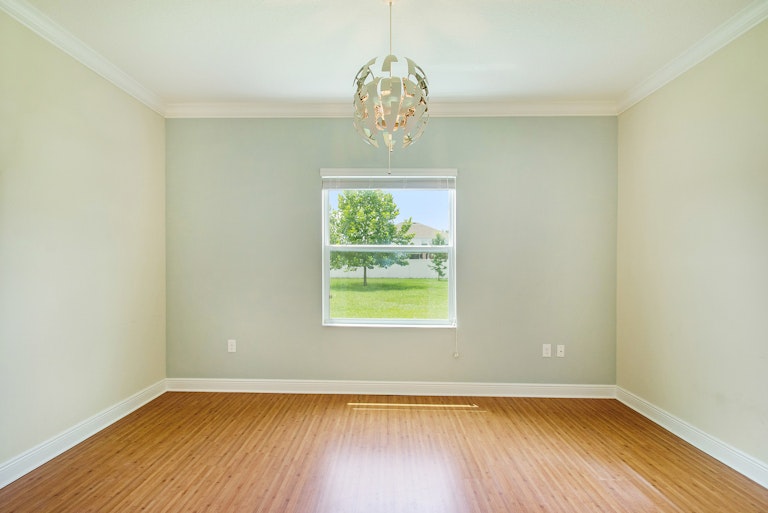 Photo 14 of 19 - 100 Blanco Dr, Deland, FL 32724
