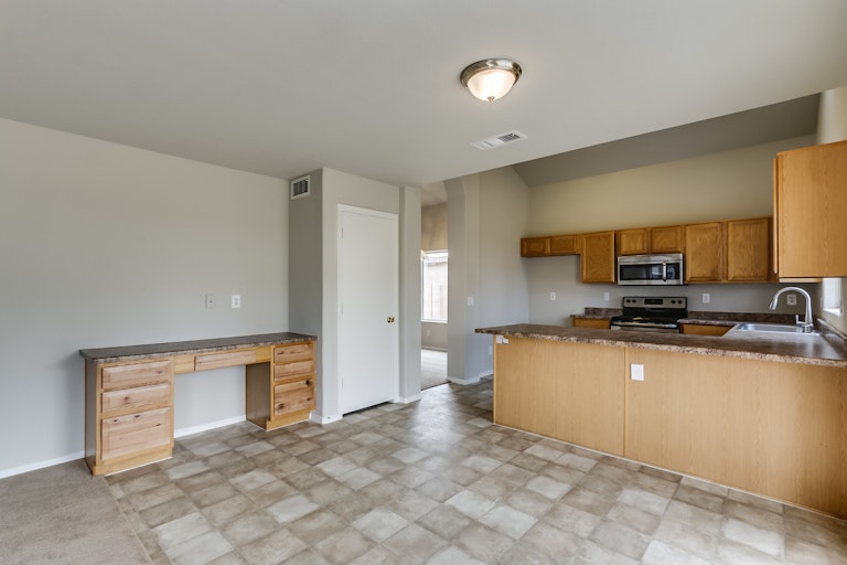 Photo 10 of 36 - 8539 W Sheridan St, Phoenix, AZ 85037