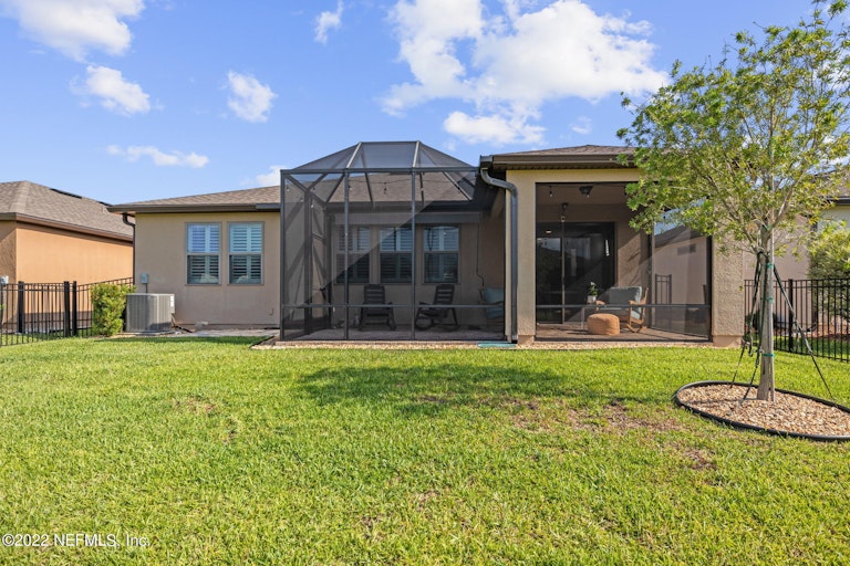 Photo 13 of 29 - 104 Lantern Oak Ln, Ponte Vedra, FL 32081