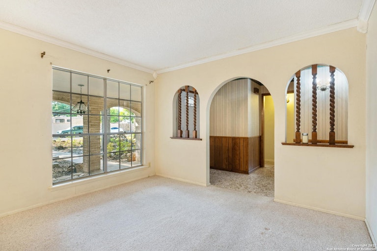 Photo 5 of 27 - 3538 Pinebluff Dr, San Antonio, TX 78230