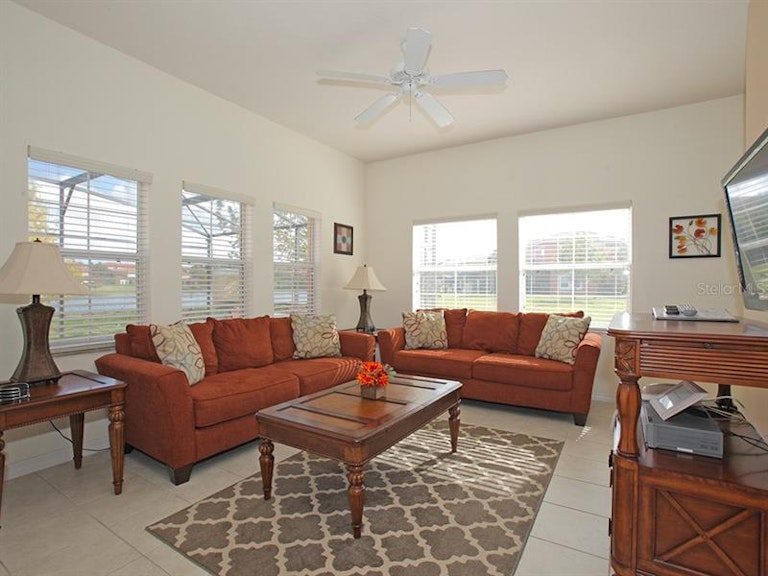 Photo 6 of 25 - 3041 Yellow Lantana Ln, Kissimmee, FL 34747