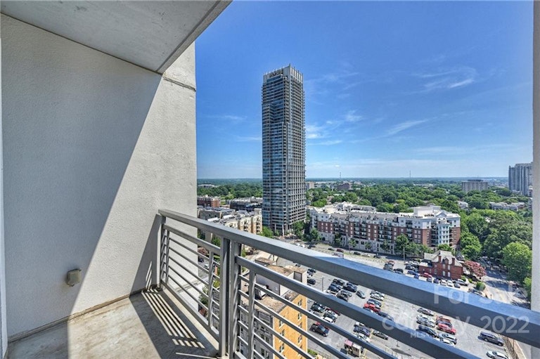 Photo 32 of 48 - 333 W Trade St #1501, Charlotte, NC 28202