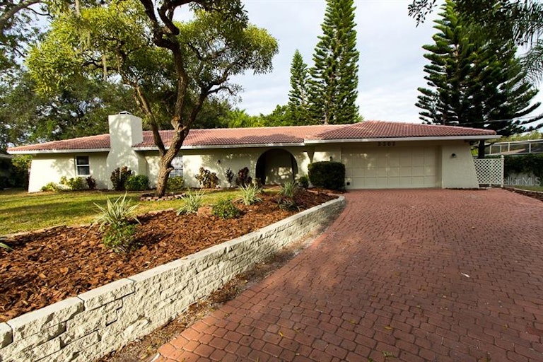 Photo 1 of 24 - 2503 Trinidad St, Sarasota, FL 34231