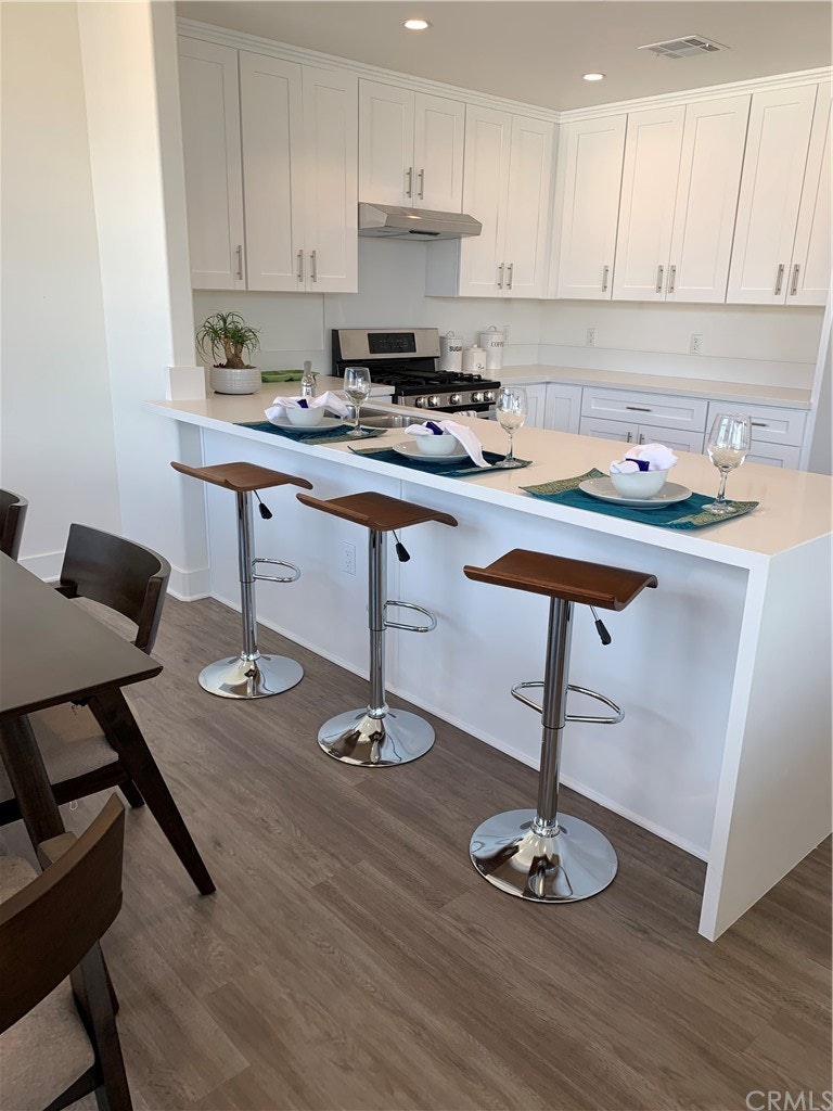 Photo 14 of 24 - 56 E Duarte Rd #315, Arcadia, CA 91006