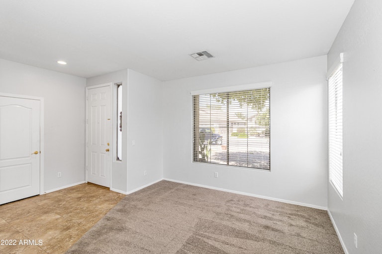 Photo 8 of 23 - 29919 N Little Leaf Dr, San Tan Valley, AZ 85143