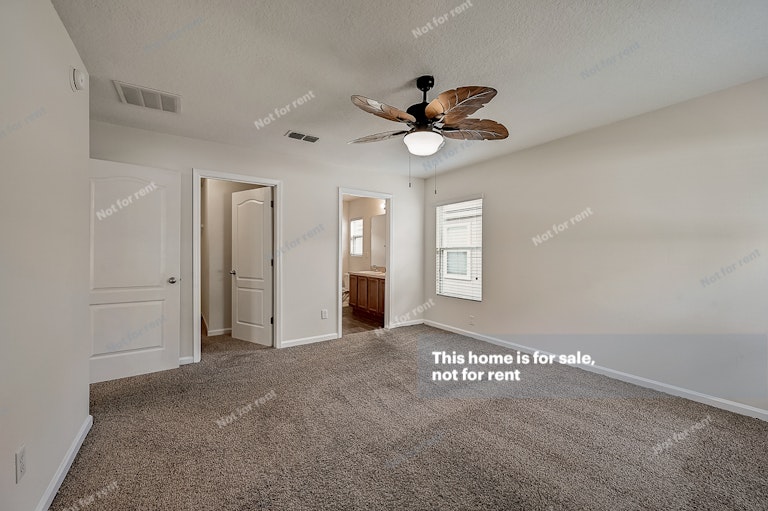 Photo 25 of 29 - 2597 King Louis Dr, Jacksonville, FL 32254