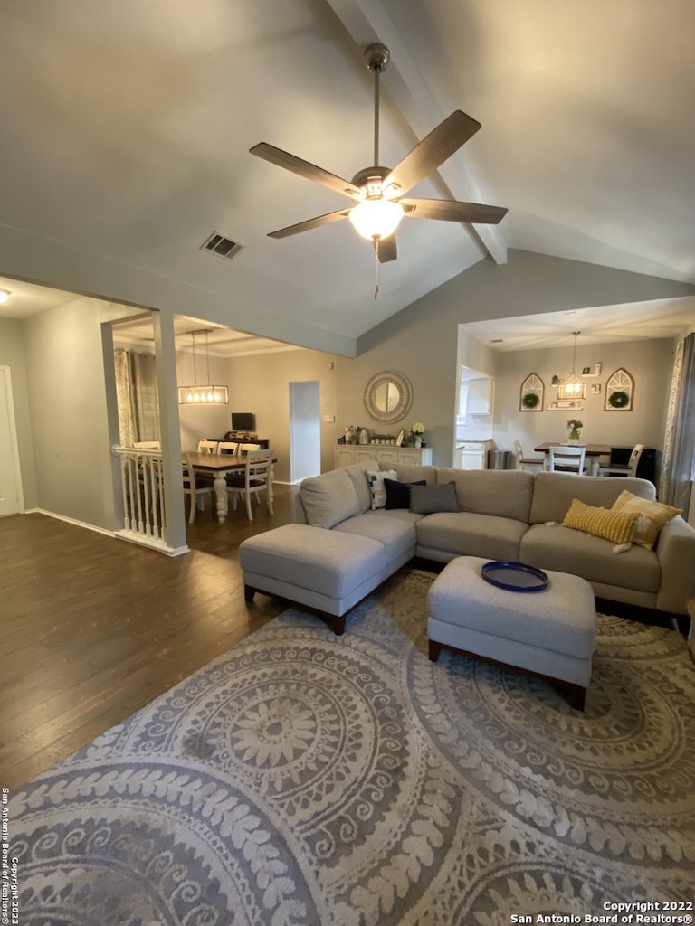 Photo 6 of 33 - 7114 Blazewood, San Antonio, TX 78250