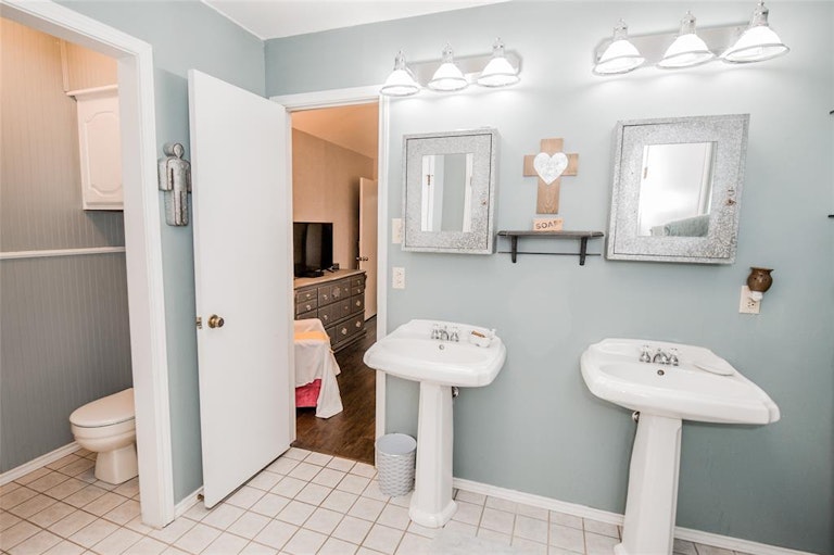 Photo 19 of 31 - 218 Pueblo Dr, Waxahachie, TX 75165