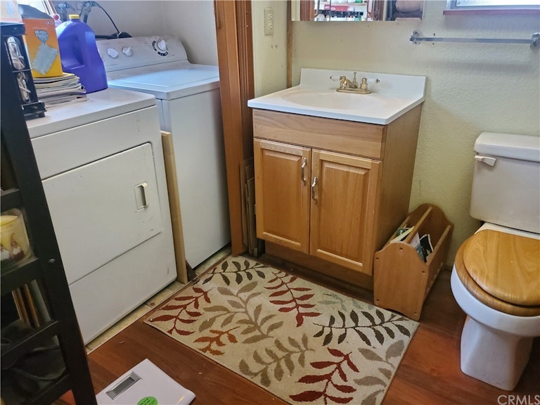 Photo 13 of 33 - 24937 Faulhorn Dr, Crestline, CA 92325