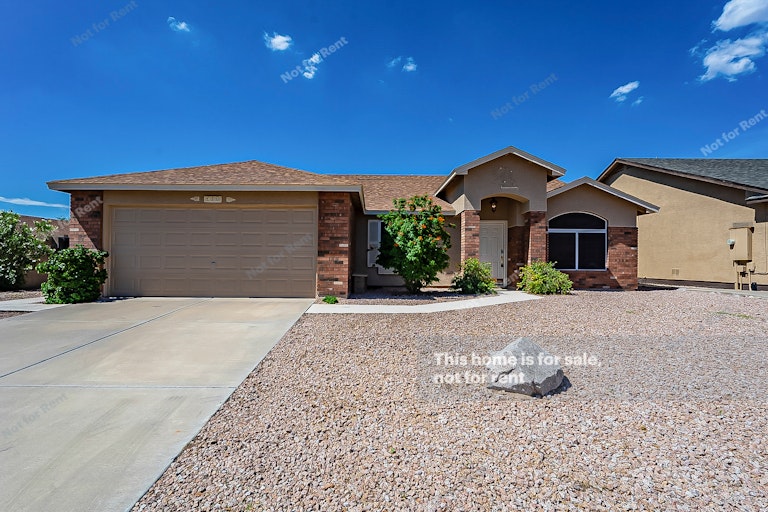 Photo 1 of 24 - 970 W 18th Ave, Apache Junction, AZ 85120