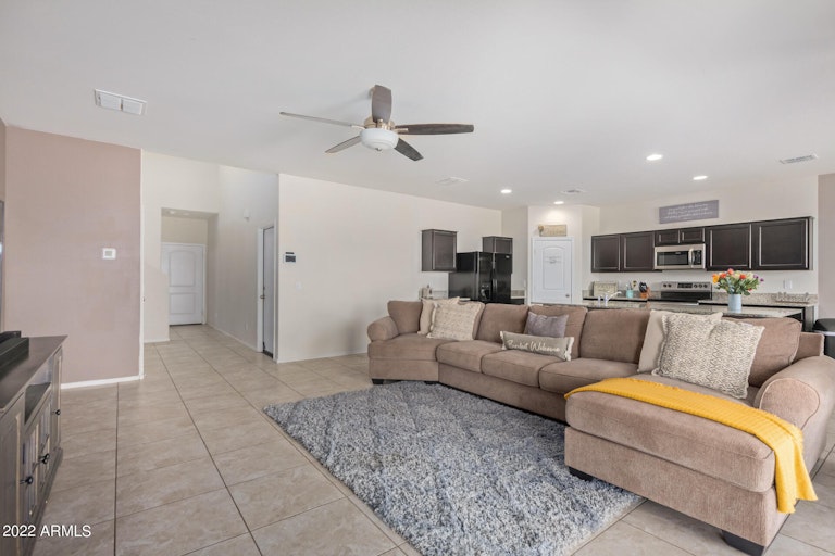 Photo 6 of 32 - 30247 N Yucca Dr, Florence, AZ 85132