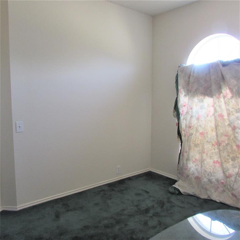 Photo 19 of 32 - 1345 Mill Wood Ln, Garland, TX 75040