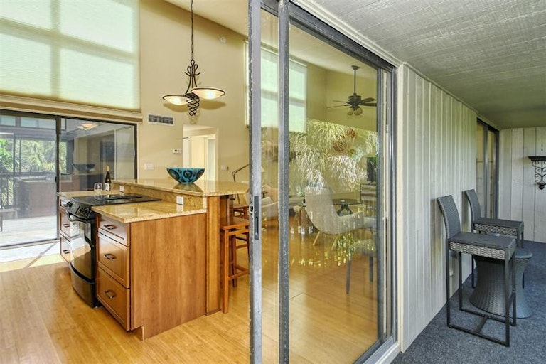 Photo 17 of 77 - 306 Pine Run Dr, Osprey, FL 34229