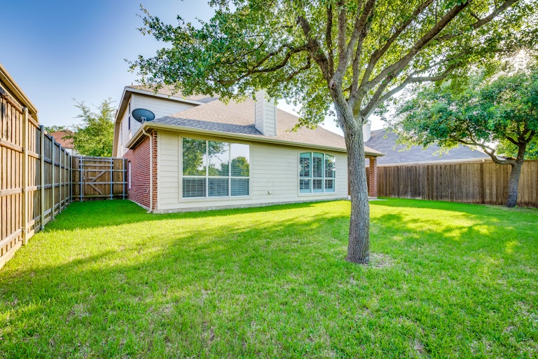 Photo 32 of 32 - 460 Fremont Dr, Rockwall, TX 75087