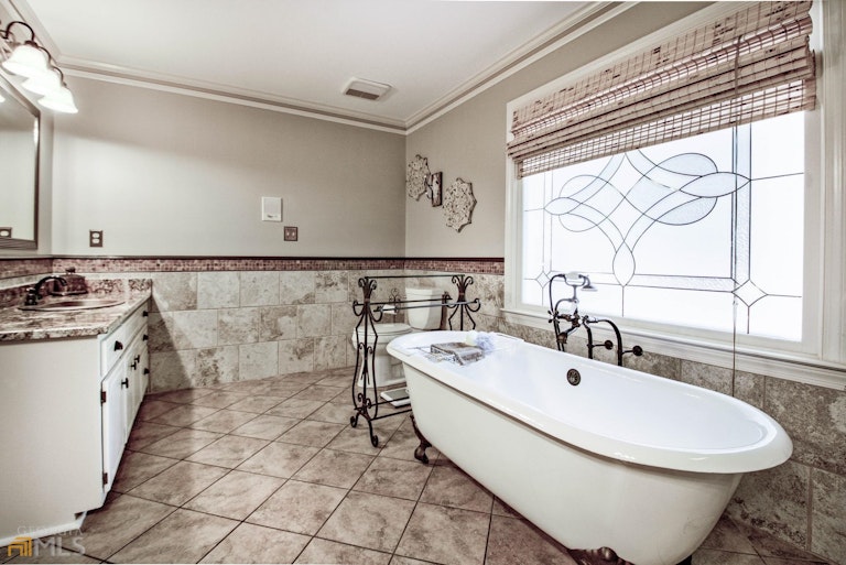 Photo 14 of 76 - 115 Acton Dr, Fayetteville, GA 30215