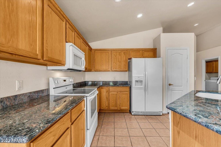 Photo 12 of 27 - 4048 E Whitney Ln, Phoenix, AZ 85032
