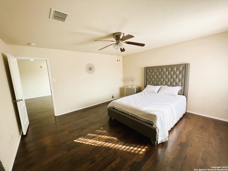 Photo 25 of 40 - 6110 Kenedy Leaf, San Antonio, TX 78253