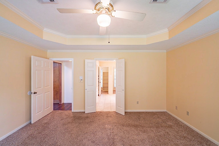 Photo 13 of 37 - 5522 Lone Cedar Dr, Kingwood, TX 77345