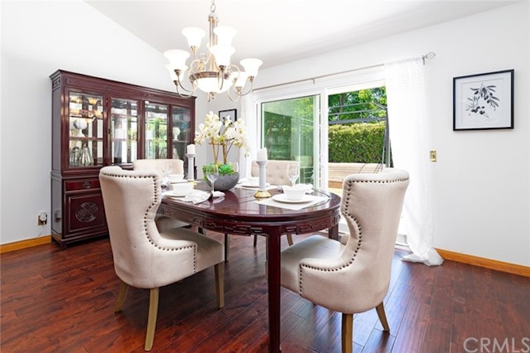 Photo 11 of 49 - 166 E Winnie Way, Arcadia, CA 91006