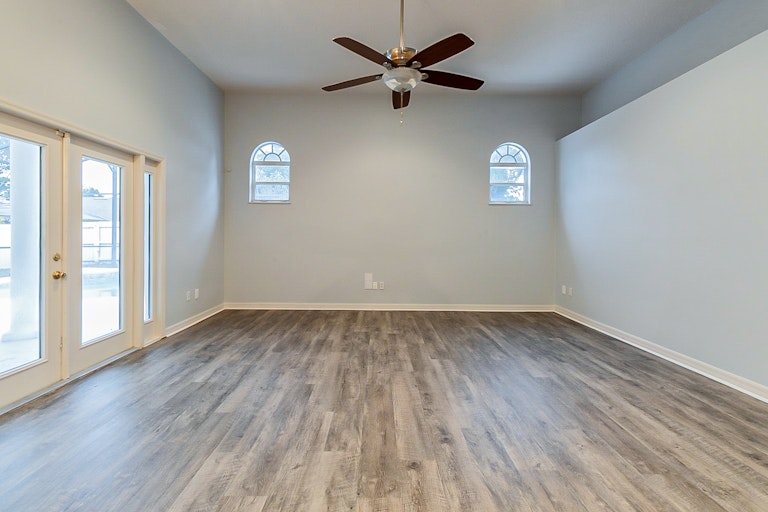 Photo 7 of 31 - 5729 Bay Side Dr, Orlando, FL 32819