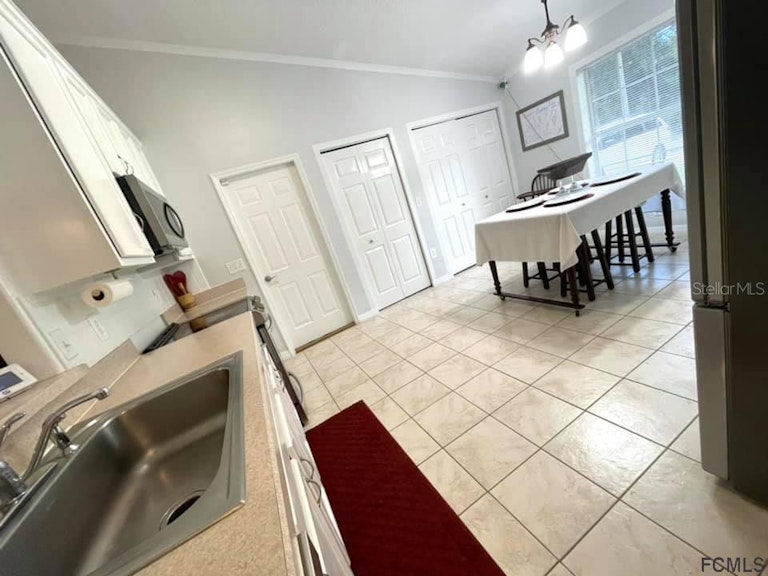Photo 4 of 40 - 1 Pierce Ln, Palm Coast, FL 32164
