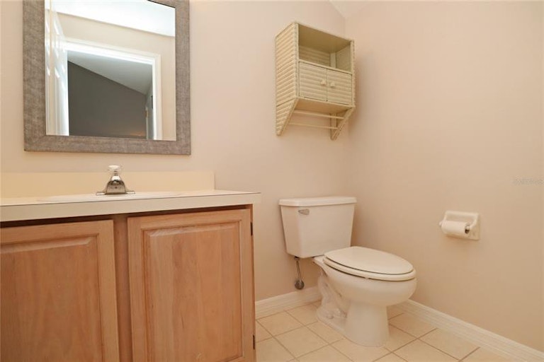 Photo 36 of 54 - 858 Kingsbridge Dr, Oviedo, FL 32765