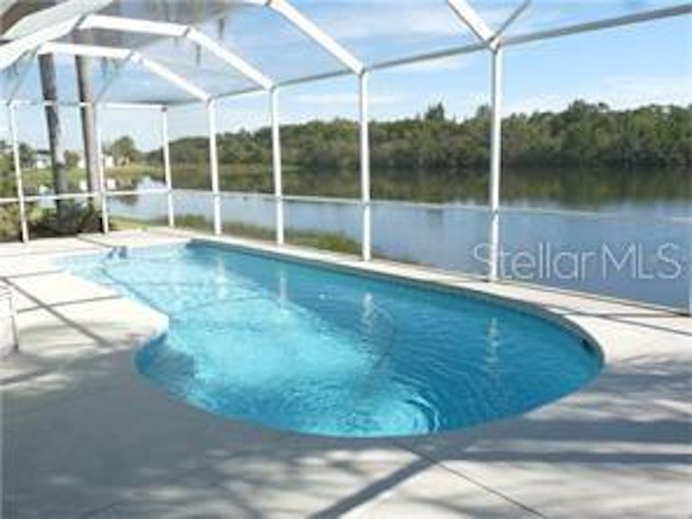 Photo 19 of 19 - 3320 Songbird Ln, Lakeland, FL 33811