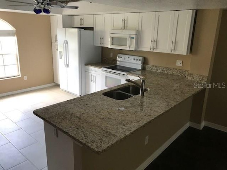 Photo 10 of 22 - 737 Pinellas Bayway S #207, Saint Petersburg, FL 33715