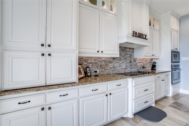 Photo 11 of 40 - 180 Denali Way, Waxahachie, TX 75167
