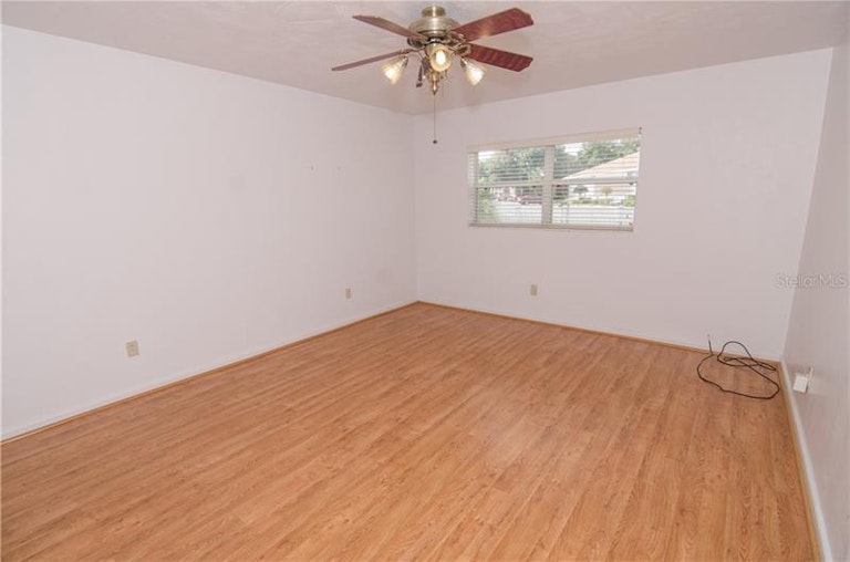 Photo 6 of 25 - 790 N 8th St, Eagle Lake, FL 33839