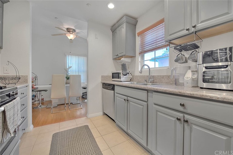 Photo 50 of 57 - 3711 Baldwin St #708, Los Angeles, CA 90031
